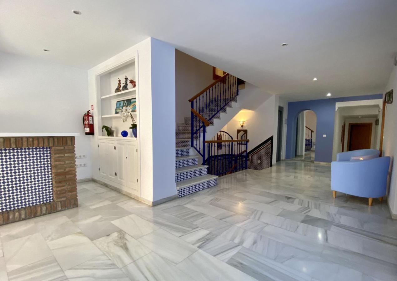 Club Costa Nerja Apartment Ngoại thất bức ảnh