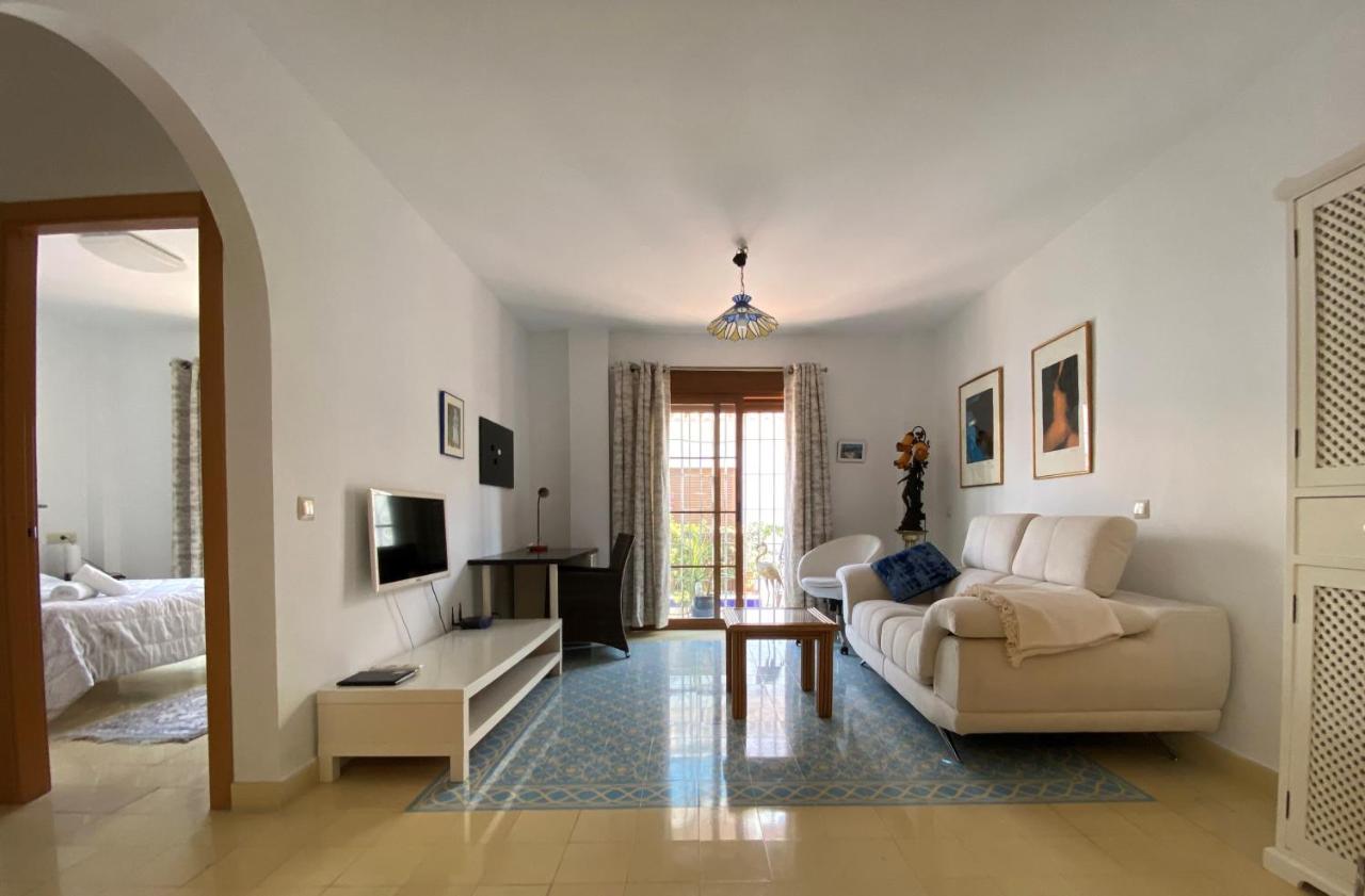 Club Costa Nerja Apartment Ngoại thất bức ảnh